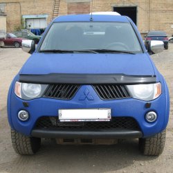 Mitsubishi L200 Blue