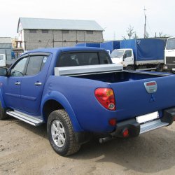 Mitsubishi L200 Blue
