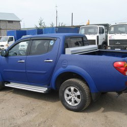 Mitsubishi L200 Blue