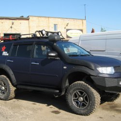Pajero Sport 3 Dark Blue