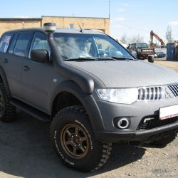 Mitsubishi Pajero Sport 3