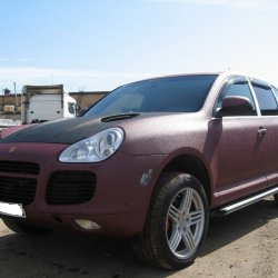 Porsche Cayenne Cherry