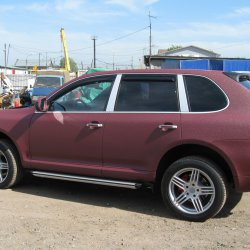 Porsche Cayenne Cherry