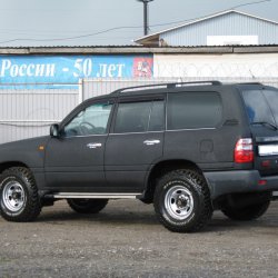 Toyota Land Cruiser 105