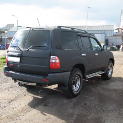 Toyota Land Cruiser 105