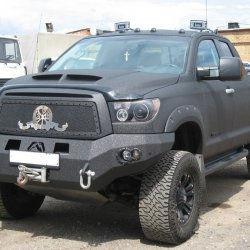 Toyota Tundra BlackOut