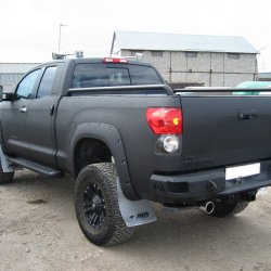 Toyota Tundra BlackOut