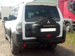 Mitsubishi Pajero IV White-black