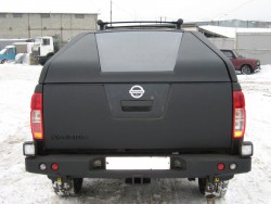Nissan Navara Black