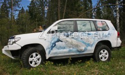 Toyota Land Cruiser 200 White bears Neklen